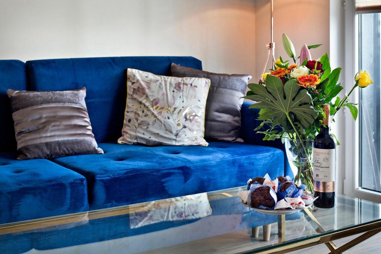 Prymasa Tysiaclecia - P&O Serviced Apartments ワルシャワ エクステリア 写真